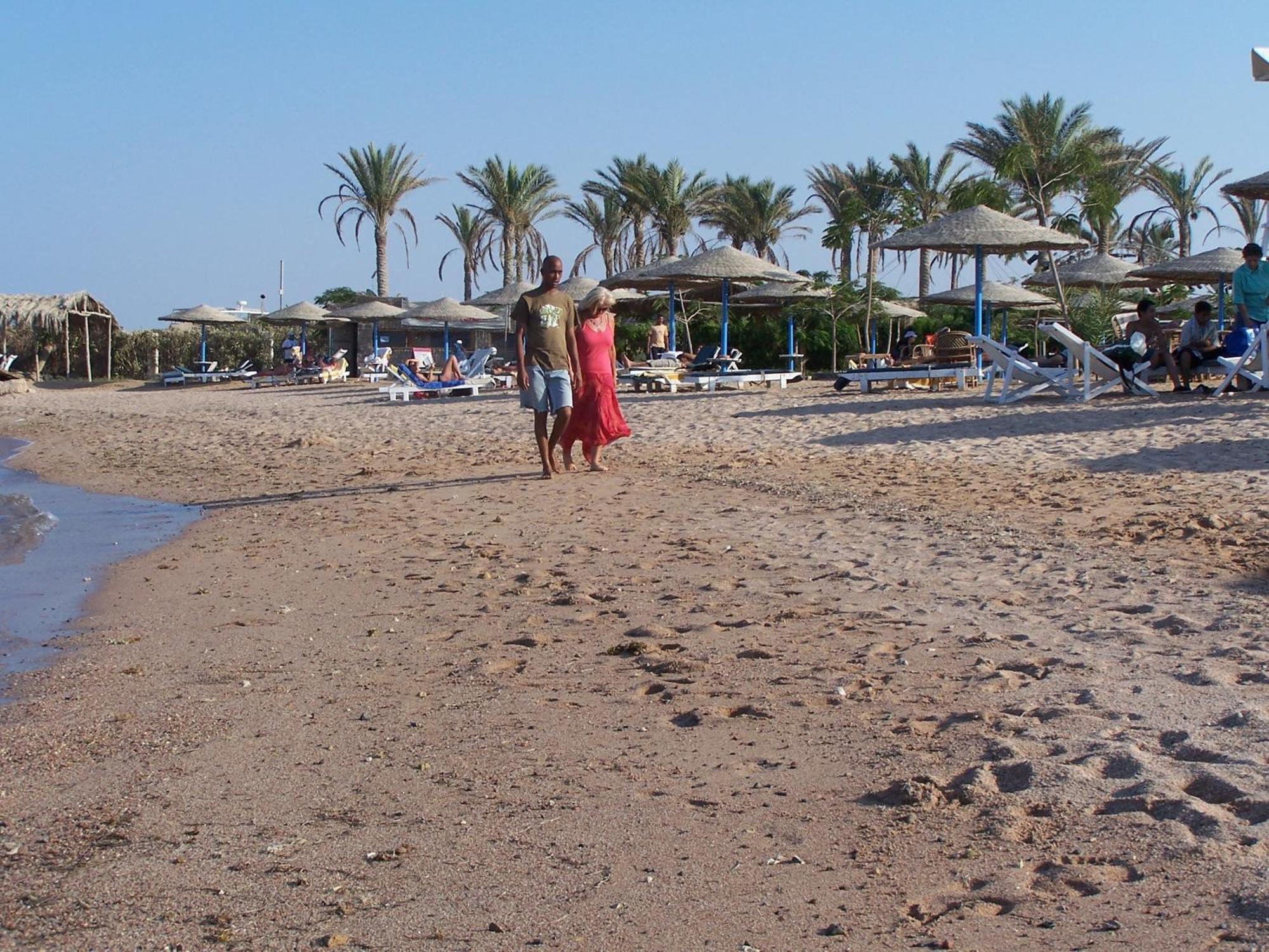 Eiffel Hotel Hurghada Exteriör bild